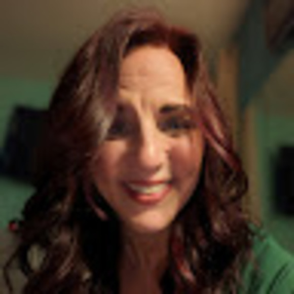 Meet your Posher, Valerie - Picture 1 of 1